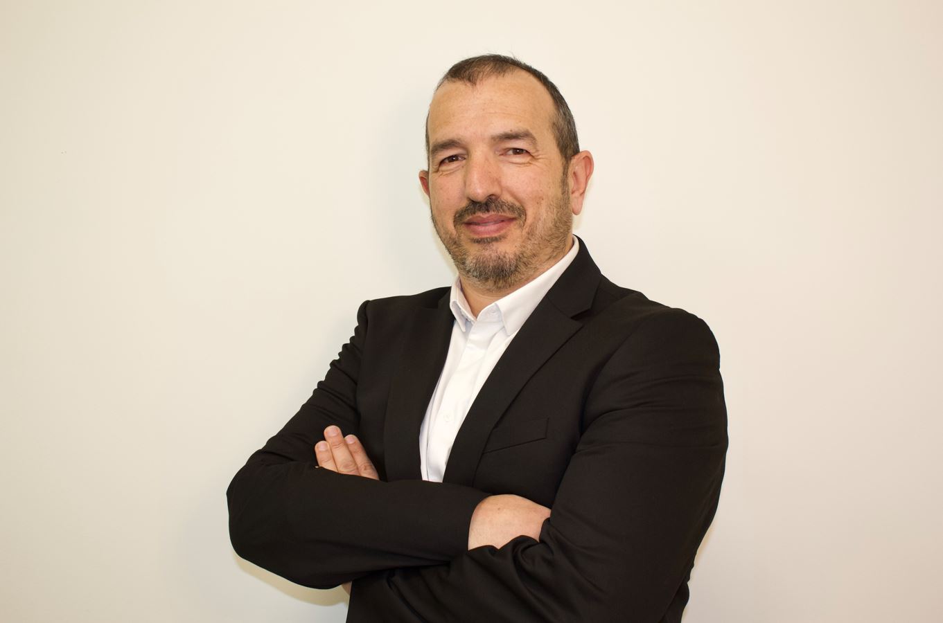 ניהול צוות המכירות - מנכ"ל החברה דרור כהן